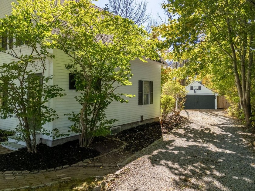 If you've been looking for a charming antique home close to - photo 8