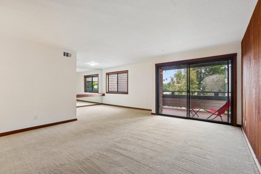Situated in the secure oasis of Pacific Terrace, this spacious - photo 15