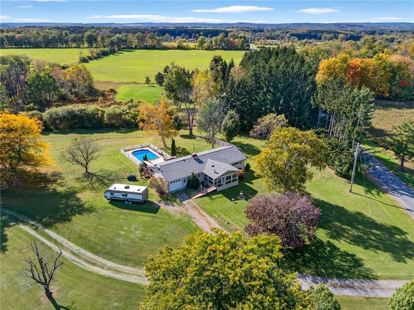 It's rare to find a home that offers this much versatility - photo 2