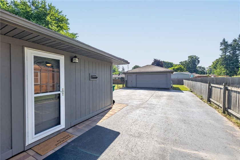 Open Saturday 11:00-1:00!! Welcome to 768 Dewitt Road! Tucked - photo 4
