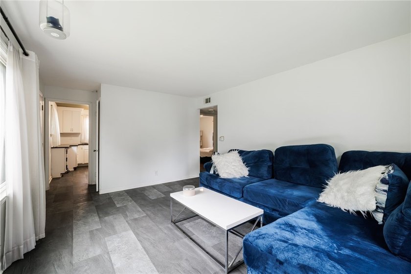 Looking to simplify without sacrificing comfort or convenience? - photo 4
