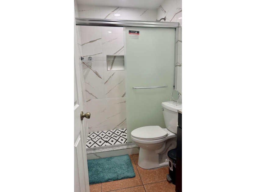 2-bedroom, 1-bath condominium for sale in a convenient West Palm - photo 11