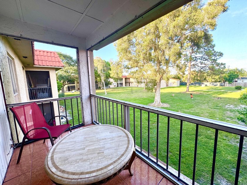 2-bedroom, 1-bath condominium for sale in a convenient West Palm - photo 18