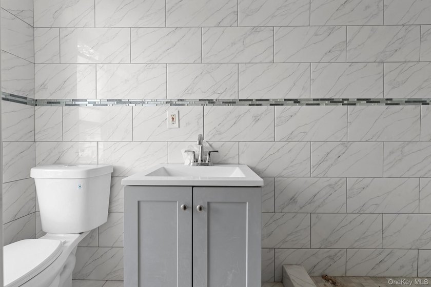 Space, style &amp; modern luxury come together at 114-06 Inwood - photo 6