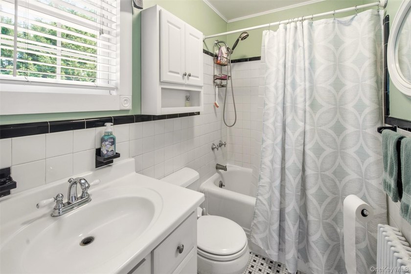 Opportunity awaits in this well-maintained home. The main level - photo 11