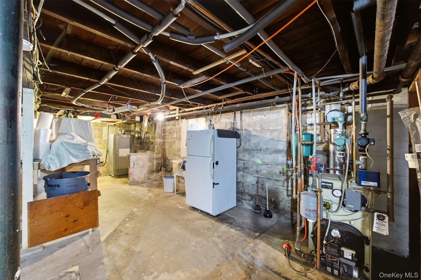 Opportunity awaits in this well-maintained home. The main level - photo 23