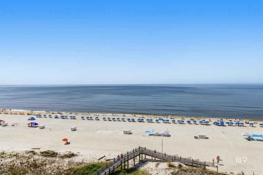 Beachfront corner unit in Phoenix III with amazing Gulf views! - photo 31