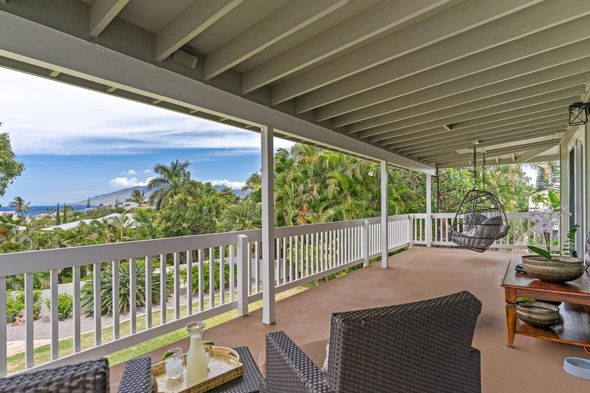 HUGE PRICE REDUCTION! Ocean views, breathtaking sunsets, and an - photo 22