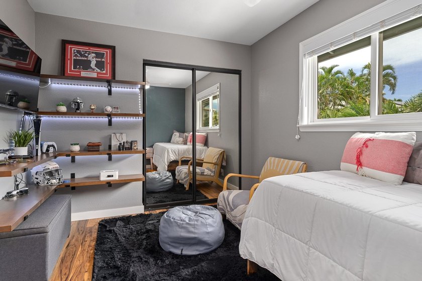 HUGE PRICE REDUCTION! Ocean views, breathtaking sunsets, and an - photo 29