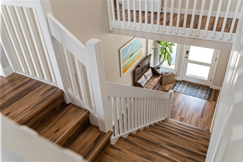HUGE PRICE REDUCTION! Ocean views, breathtaking sunsets, and an - photo 33