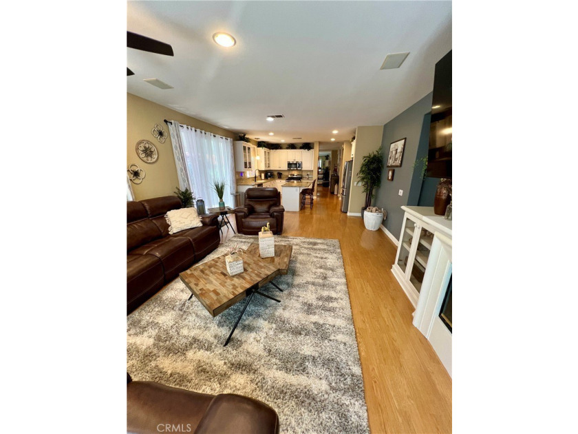 This home is gorgeous, upgraded, and a turnkey for new owners - photo 12