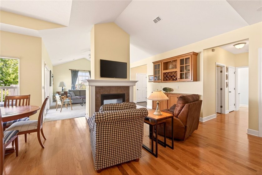 Welcome to 3238 Abbey Road, where luxury meets maintenance-free - photo 22