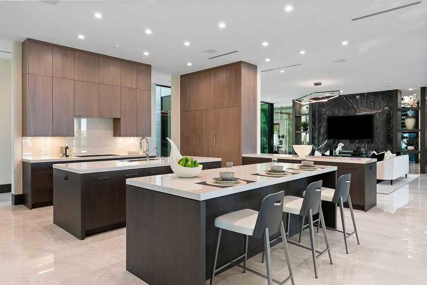 Introducing an exquisite Intracoastal Signature Estate by SRD - photo 24