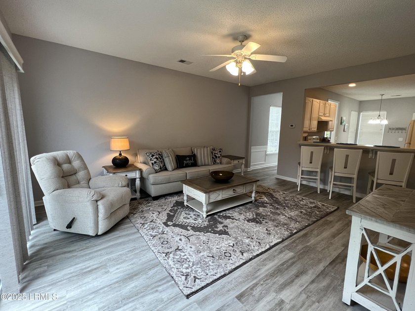 Looking for a welcoming place to call home? This delightful - photo 5