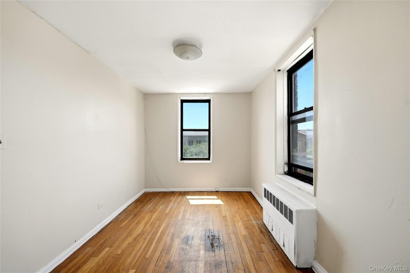 Welcome to this wonderful 2 bedroom unit in the desirable - photo 7