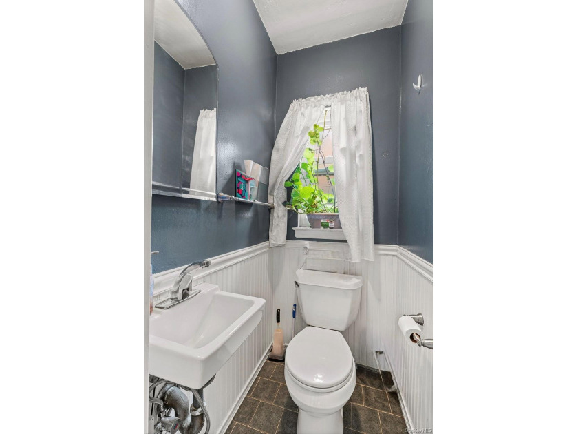 Welcome to 2027 Mayflower Avenue, a classic brick single family - photo 8