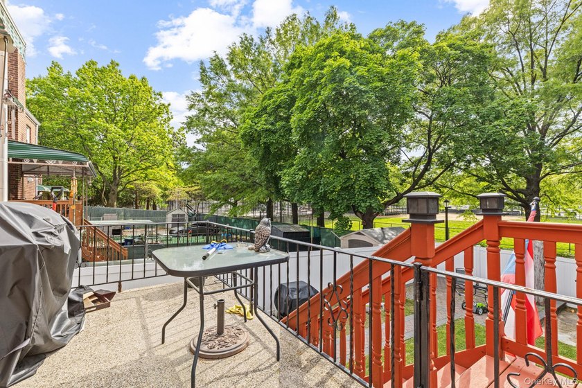 Welcome to 2027 Mayflower Avenue, a classic brick single family - photo 9