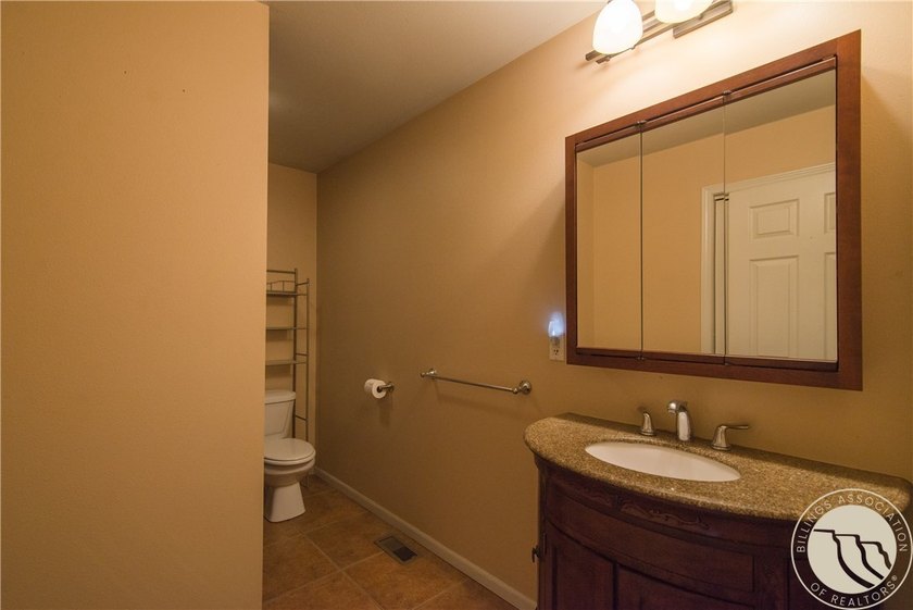 2 access gates open to this well maintained 1000 sq. ft., 2 bdrm - photo 25