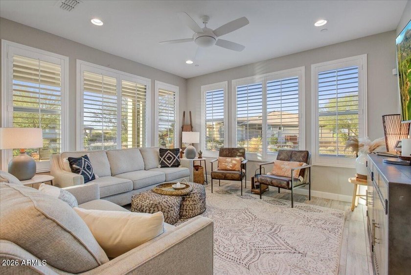SPECTECULAR VIEWS &amp; CORNER HOMESITE! This BEAUTIFULLY UPGRADED - photo 7
