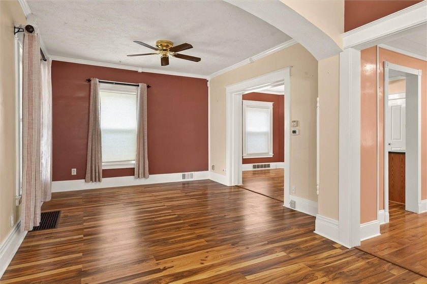 Packed with charm, space and updates, welcome to 113 - photo 7