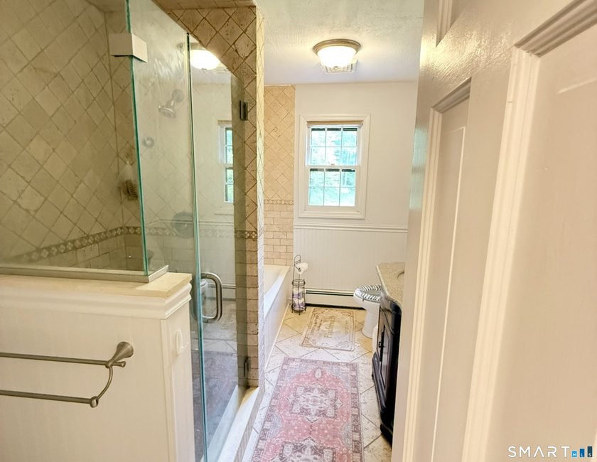 Welcome to this charming Raised Ranch nestled on a level - photo 12
