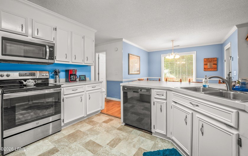 85 Walling Grove Drive, is a beautifully maintained 3-bed - photo 7