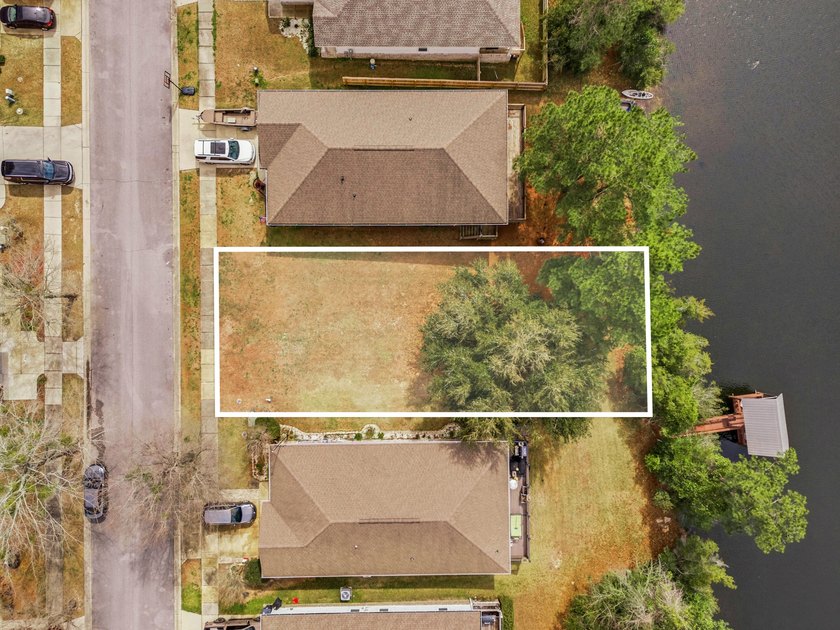 BEAUTIFUL CLEARED WATERFRONT LOT...! This lot offers a beautiful - photo 5
