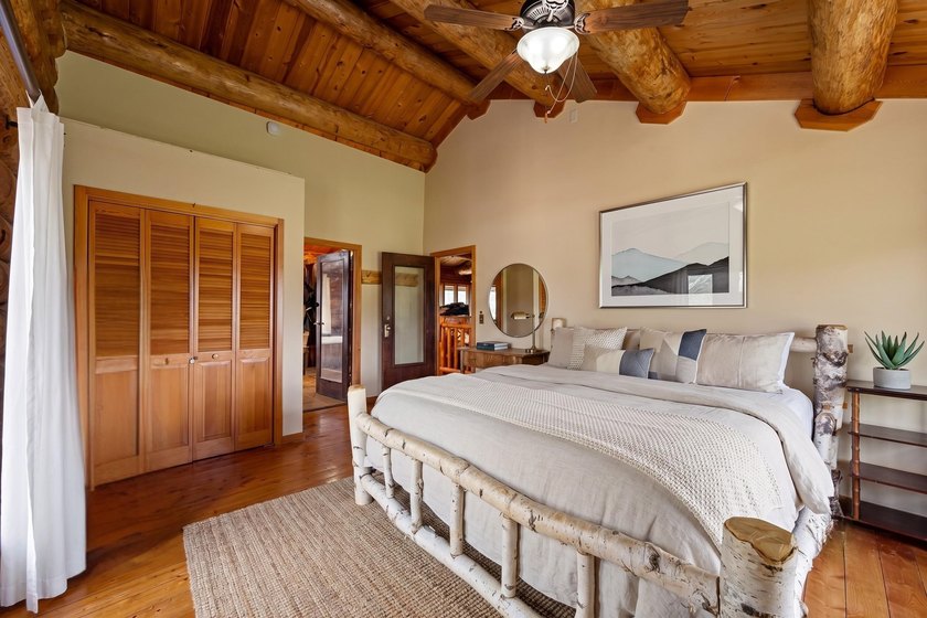 Listed by Jeff Lawler &amp; Lori Barnett at Engel &amp; Volkers Black - photo 14