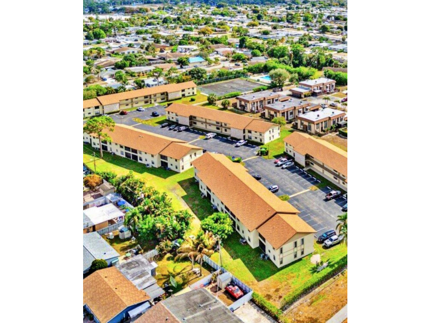 This beautiful property has been upgrades,with new roof ,Italian - photo 17