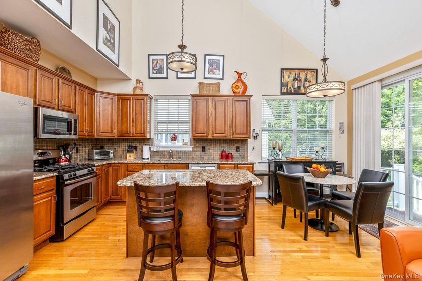 Welcome to 20 Emilie Drive, a beautifully maintained Zinfandel - photo 11