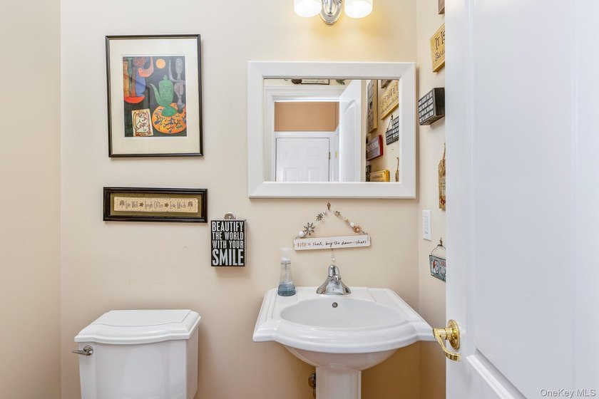 Welcome to 20 Emilie Drive, a beautifully maintained Zinfandel - photo 16