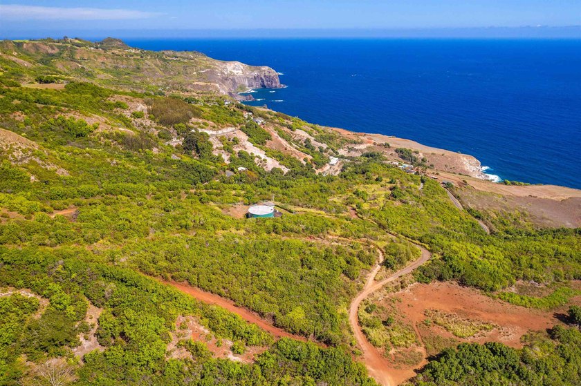 Pristine 370 acres located in Waihe'e Valley on the North Shore - photo 23