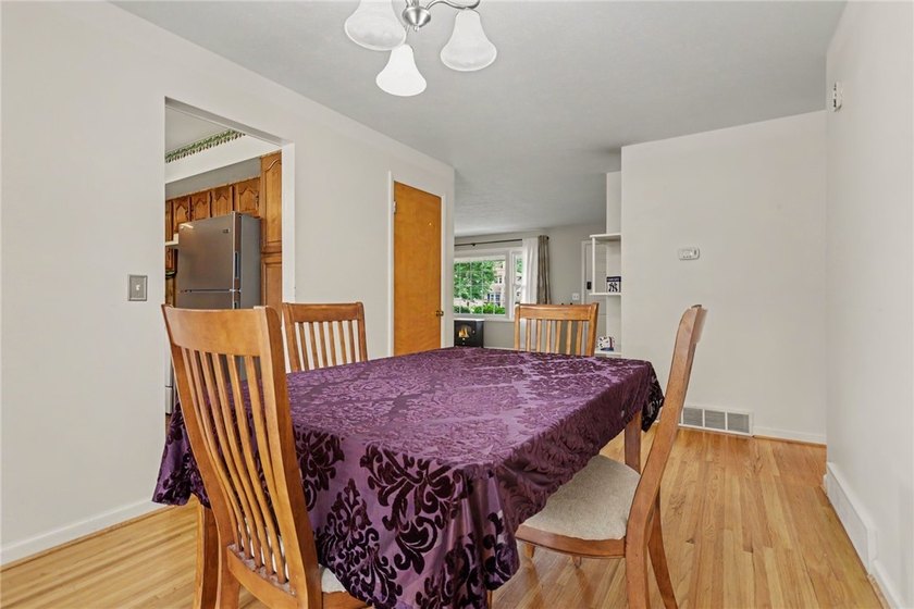Imagine coming home to peaceful wooded views, no rear neighbors - photo 6