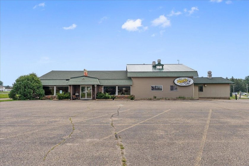 Here's your chance to own a versatile commercial property in a - photo 28