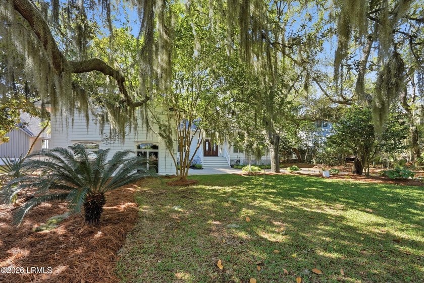Ooo la la! Newly Renovated, Open Concept and a SHOW STOPPER! - photo 6