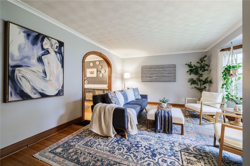 Welcome to 98 Wimbledon Road, where timeless architecture - photo 7