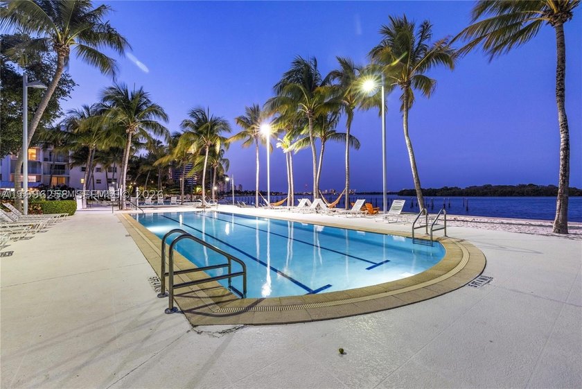 Not your typical condo-this is Nirvana with soul. A north-facing - photo 10