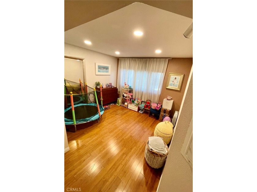 Welcome to this beautifully updated end-unit condo in the - photo 11
