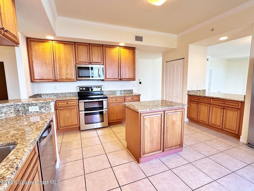 Wake up to breathtaking panoramic views of the Indian River from - photo 24