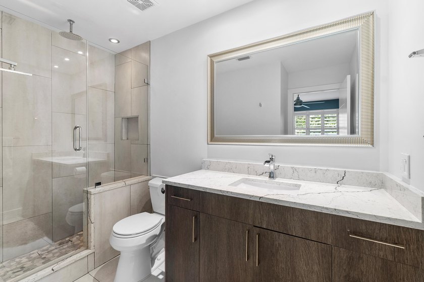 Welcome to this exceptional, fully upgraded 3-bedroom, 3.5-bath - photo 37