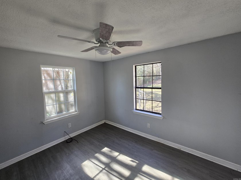 Perfect starter home or investment property. Located close to - photo 21