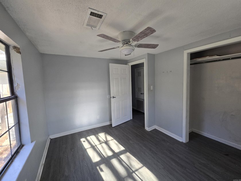 Perfect starter home or investment property. Located close to - photo 22