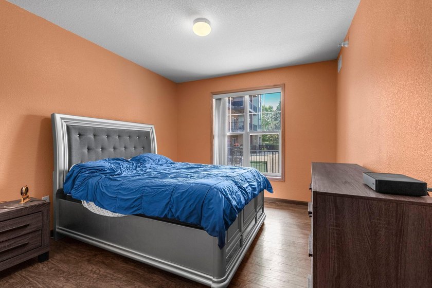 Welcome to easy, one-level living in the heart of Highland Park - photo 18