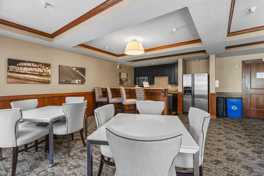 Welcome to easy, one-level living in the heart of Highland Park - photo 48