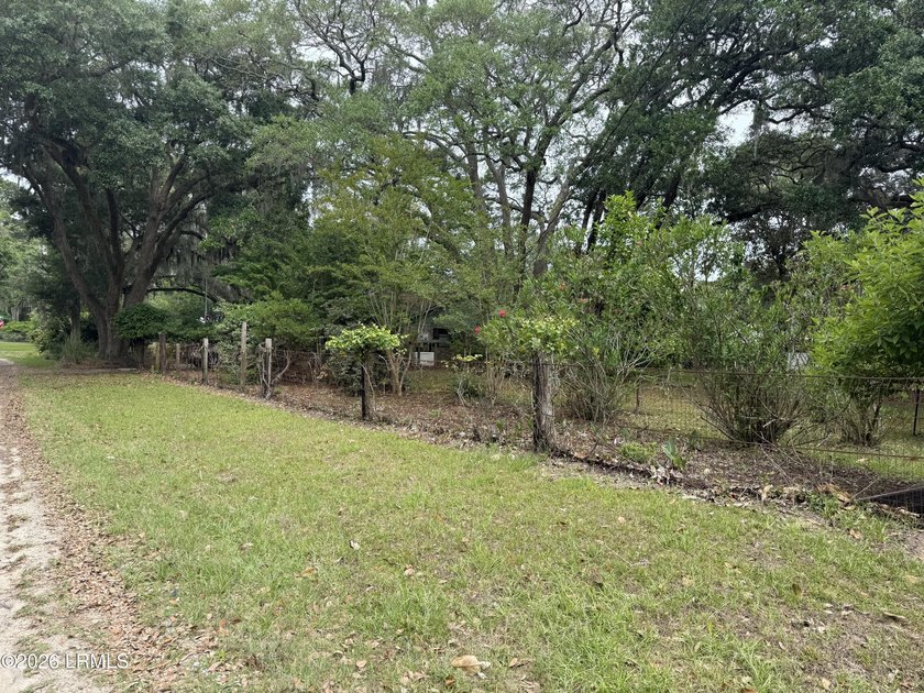 This property is a one story ranch style home. Has a huge - photo 8