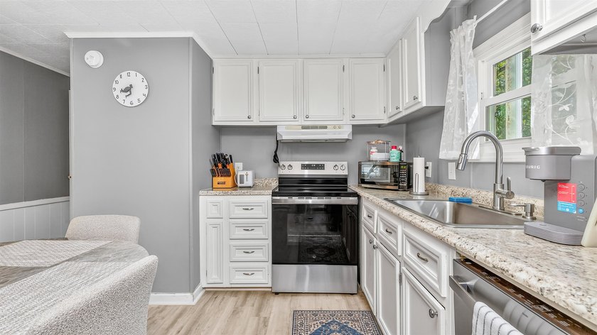 This is a true must-see opportunity in the highly desirable - photo 14
