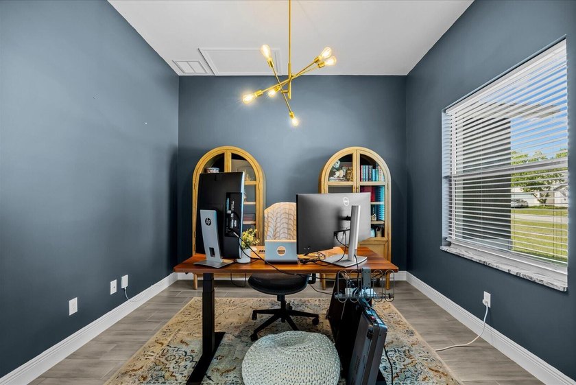 NO HOA! LIKE NEW! Built in 2023, this beautifully upgraded 4-bed - photo 16