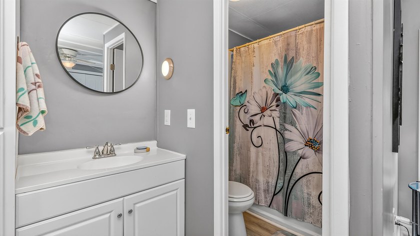This is a true must-see opportunity in the highly desirable - photo 21