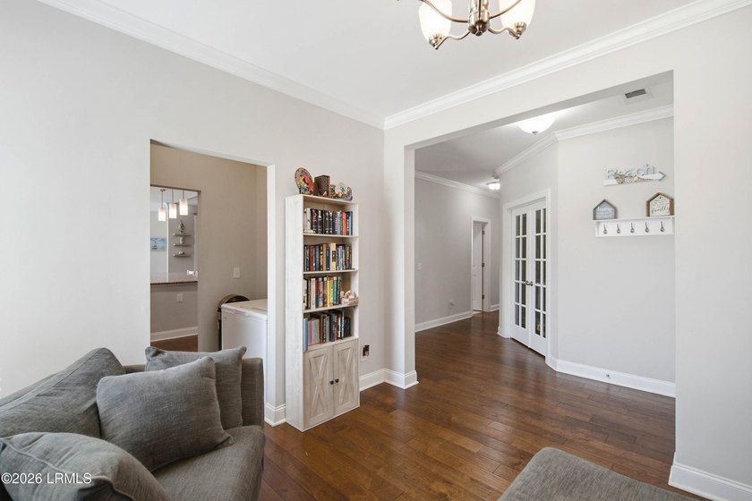 Welcome Home - This beautifully maintained single-story home - photo 9