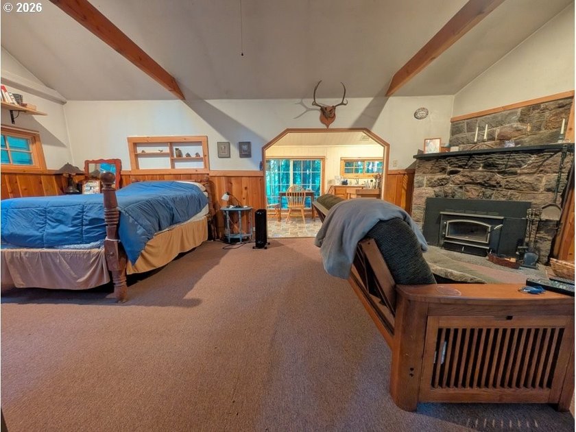 Built in 1930 and tucked among towering firs in the Mt. Hood - photo 10